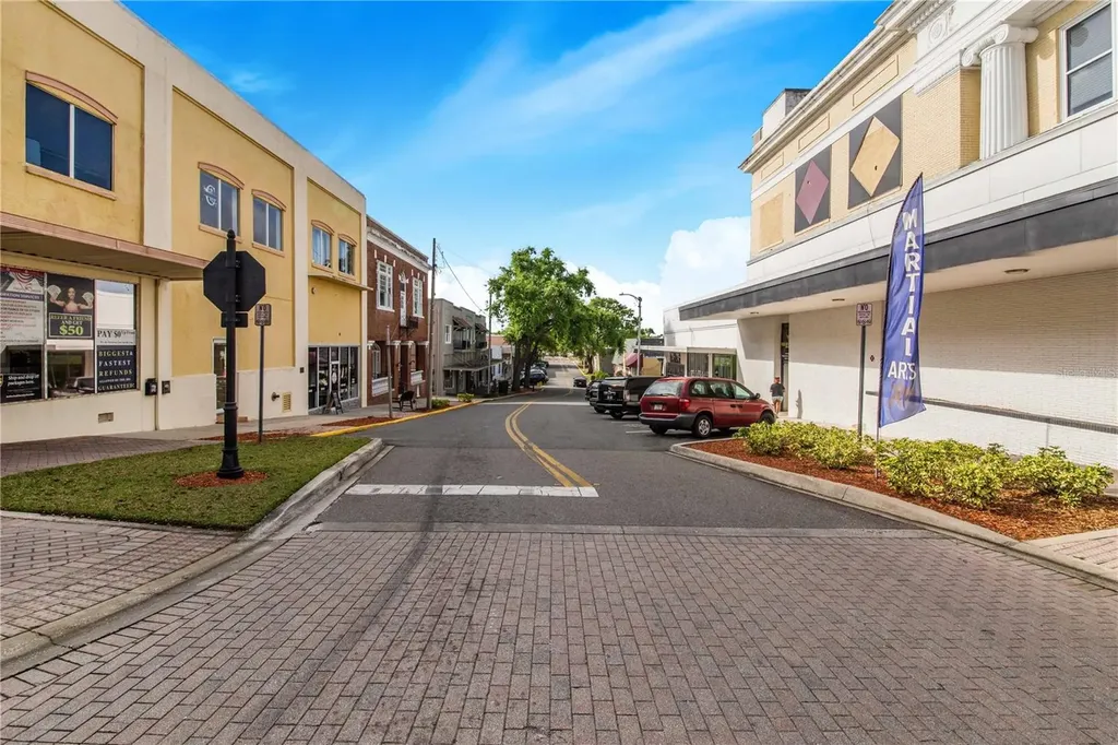 902 E Main Street Haines City FL 33844