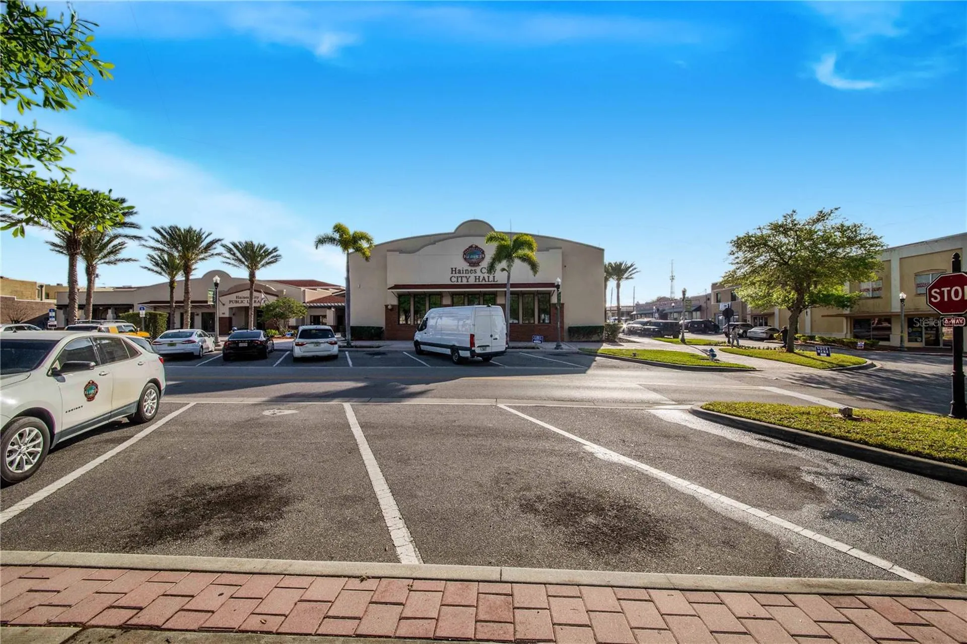 902 E Main Street Haines City FL 33844