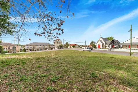 902 E Main Street Haines City FL 33844