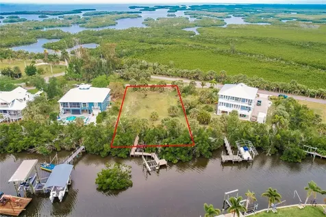 24169 Jolly Roger Boulevard Punta Gorda FL 33955