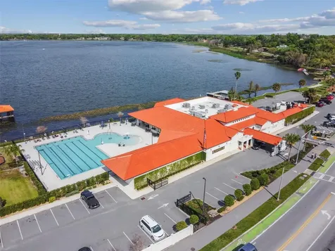 2424 Cleveland Heights Boulevard Lakeland FL 33803