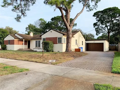 6456 6th Avenue N St Petersburg FL 33710