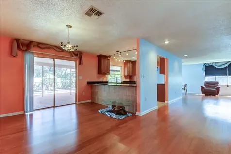9595 119th Way Seminole FL 33772
