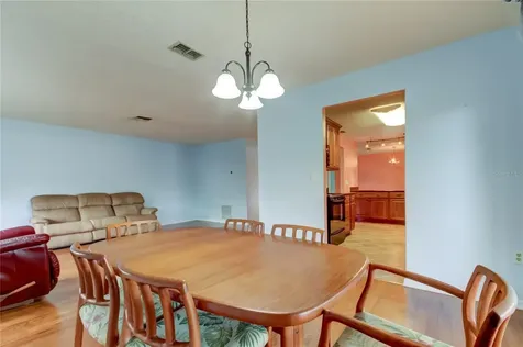 9595 119th Way Seminole FL 33772