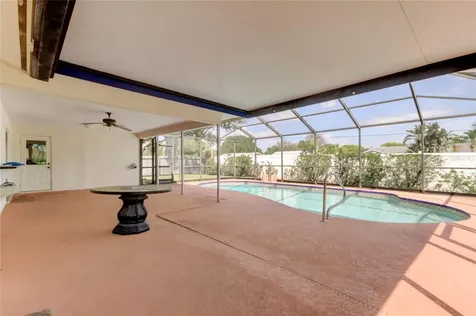 9595 119th Way Seminole FL 33772