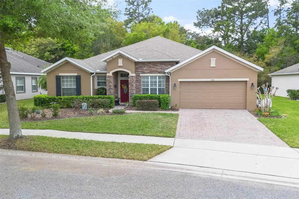 1556 Blue Grass Boulevard Deland FL 32724