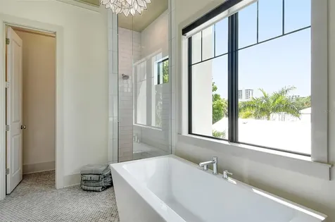 1680 Oak Street Sarasota FL 34236