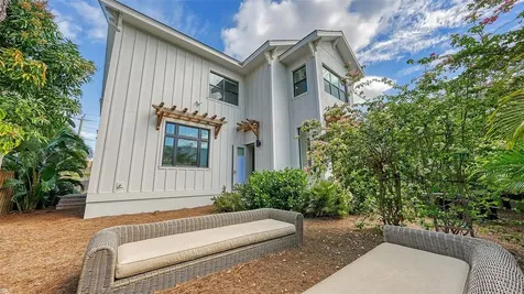 1680 Oak Street Sarasota FL 34236