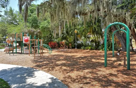 1680 Oak Street Sarasota FL 34236