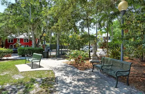 1680 Oak Street Sarasota FL 34236