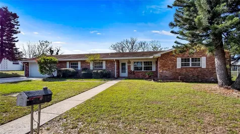 808 Lake Villa Way Haines City FL 33844