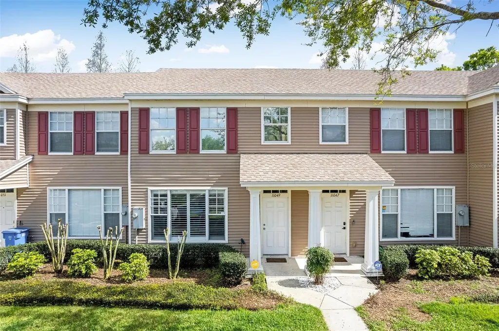 11049 Black Swan Court Seffner FL 33584