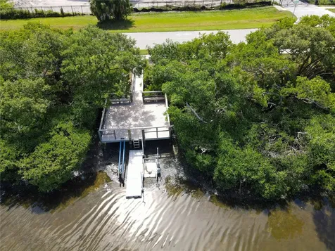 7820 34th Avenue W Bradenton FL 34209
