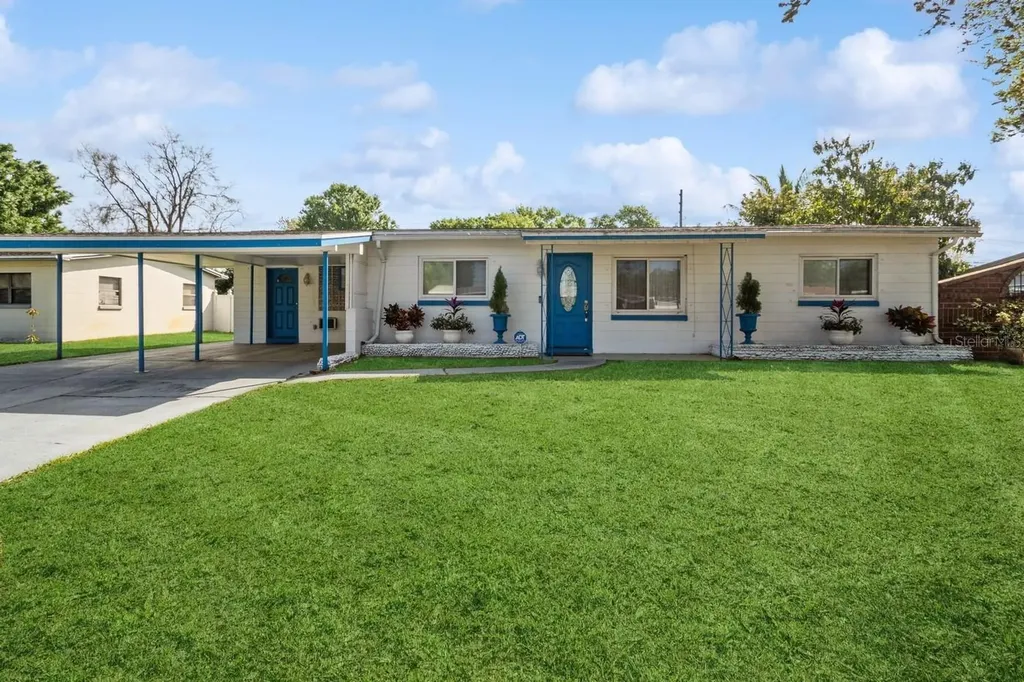 2607 Milton Avenue Kissimmee FL 34741