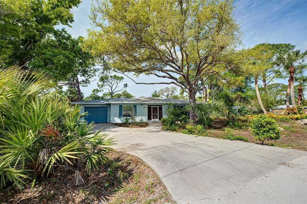500 Artists Avenue Englewood FL 34223