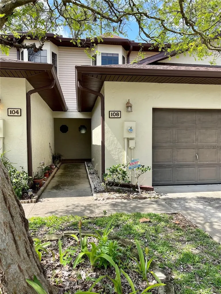 108 Blue Bell Lane Daytona Beach FL 32114