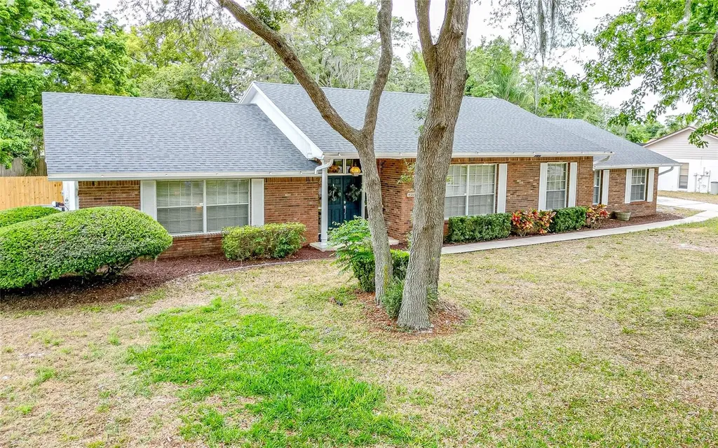7354 Woodbriar Court Orlando FL 32835