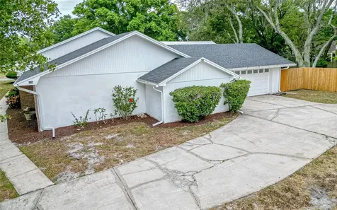 7354 Woodbriar Court Orlando FL 32835