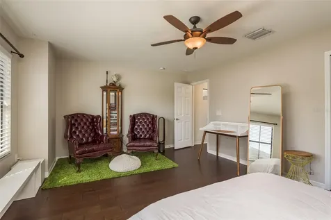 1139 118th Terrace N St Petersburg FL 33716