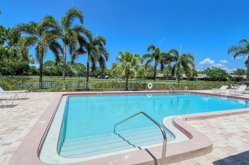 4462 Weybridge Street Sarasota FL 34235