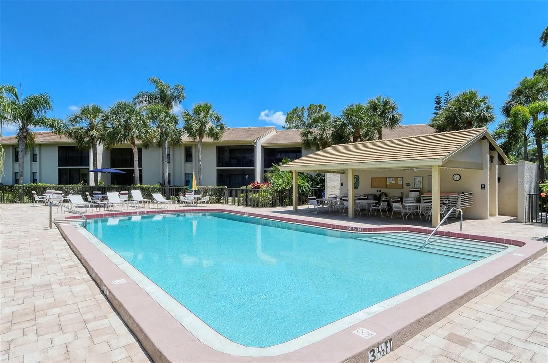 4462 Weybridge Street Sarasota FL 34235