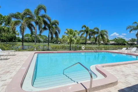 4462 Weybridge Street Sarasota FL 34235