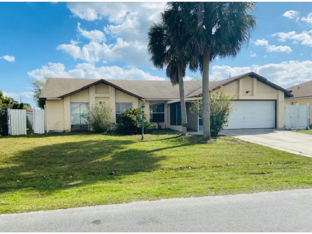 140 Dorchester Court Kissimmee FL 34758