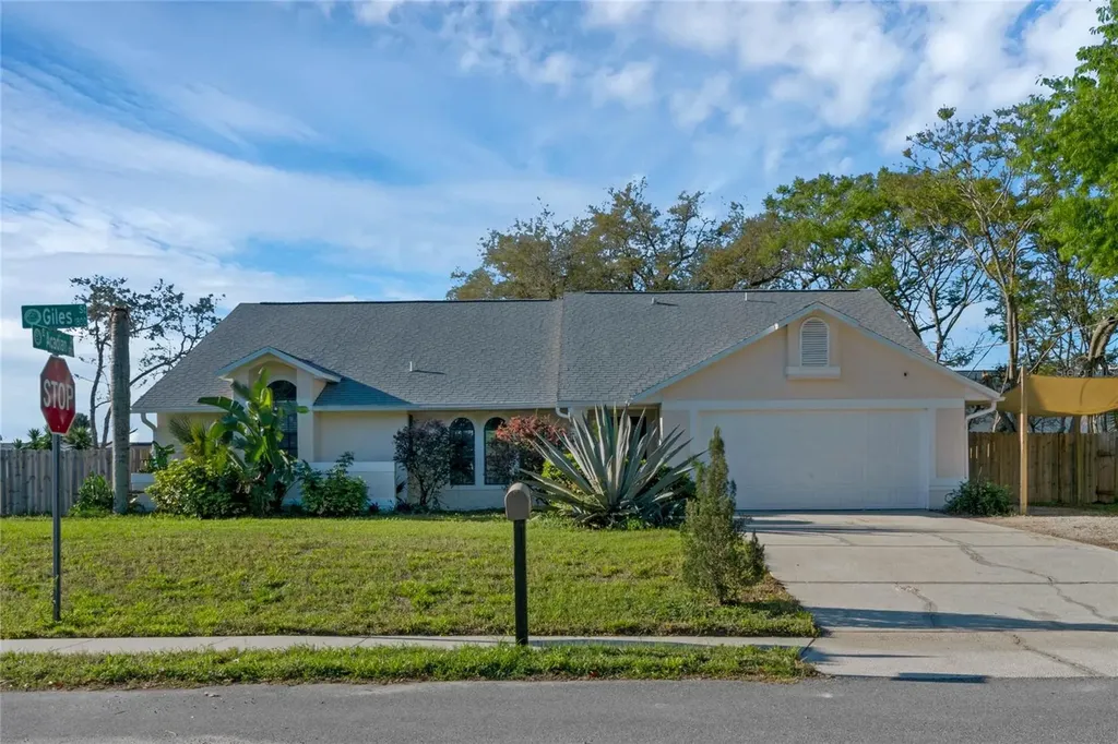 1857 Giles Street Deltona FL 32725