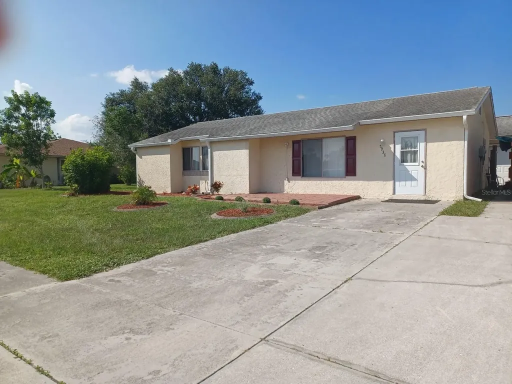 5938 Hobhill Avenue North Port FL 34287
