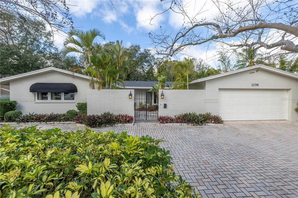 1256 Snell Isle Boulevard NE St Petersburg FL 33704