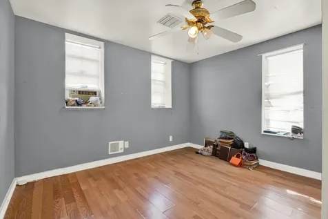 5210 N Nebraska Avenue Tampa FL 33603