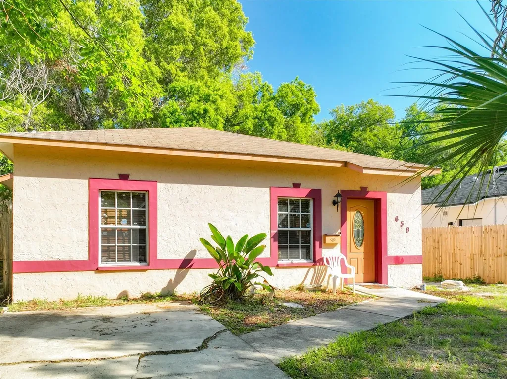 659 35th Avenue S St Petersburg FL 33705