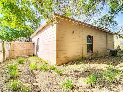 659 35th Avenue S St Petersburg FL 33705