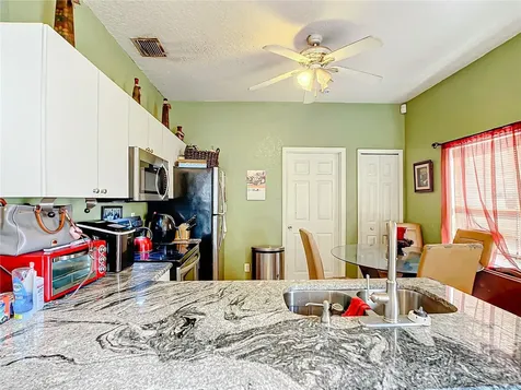 659 35th Avenue S St Petersburg FL 33705