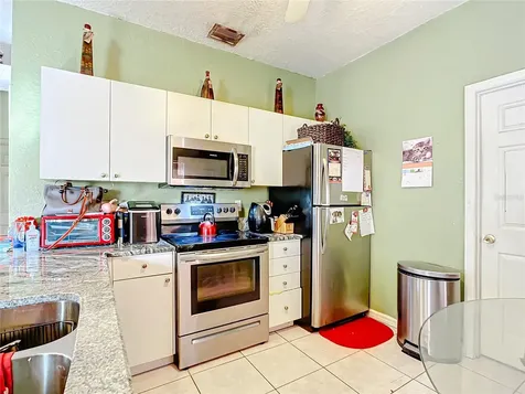 659 35th Avenue S St Petersburg FL 33705