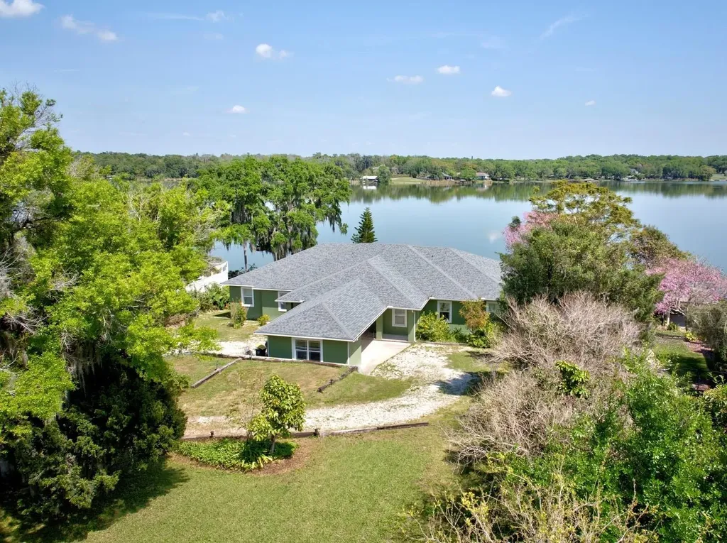 1228 Lake Point Drive Lakeland FL 33813