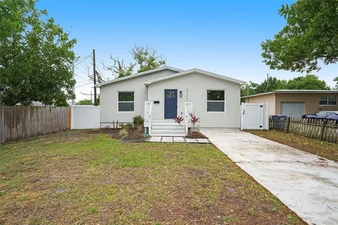 2739 16th Avenue N St Petersburg FL 33713