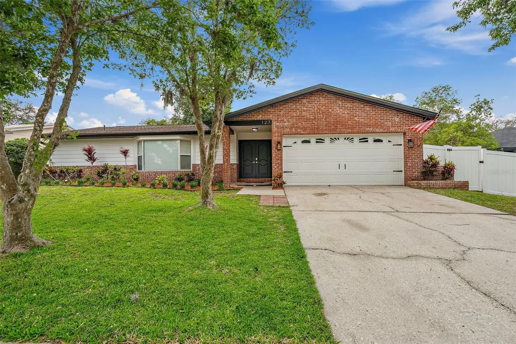 127 Harbor Woods Circle Safety Harbor FL 34695