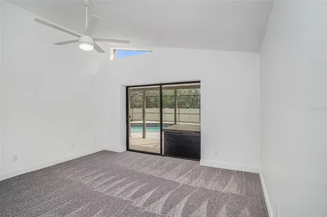 1051 Sylvia Lane Tampa FL 33613