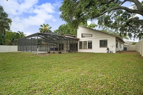 1051 Sylvia Lane Tampa FL 33613