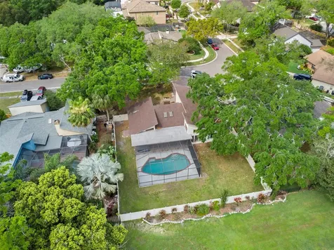 1051 Sylvia Lane Tampa FL 33613