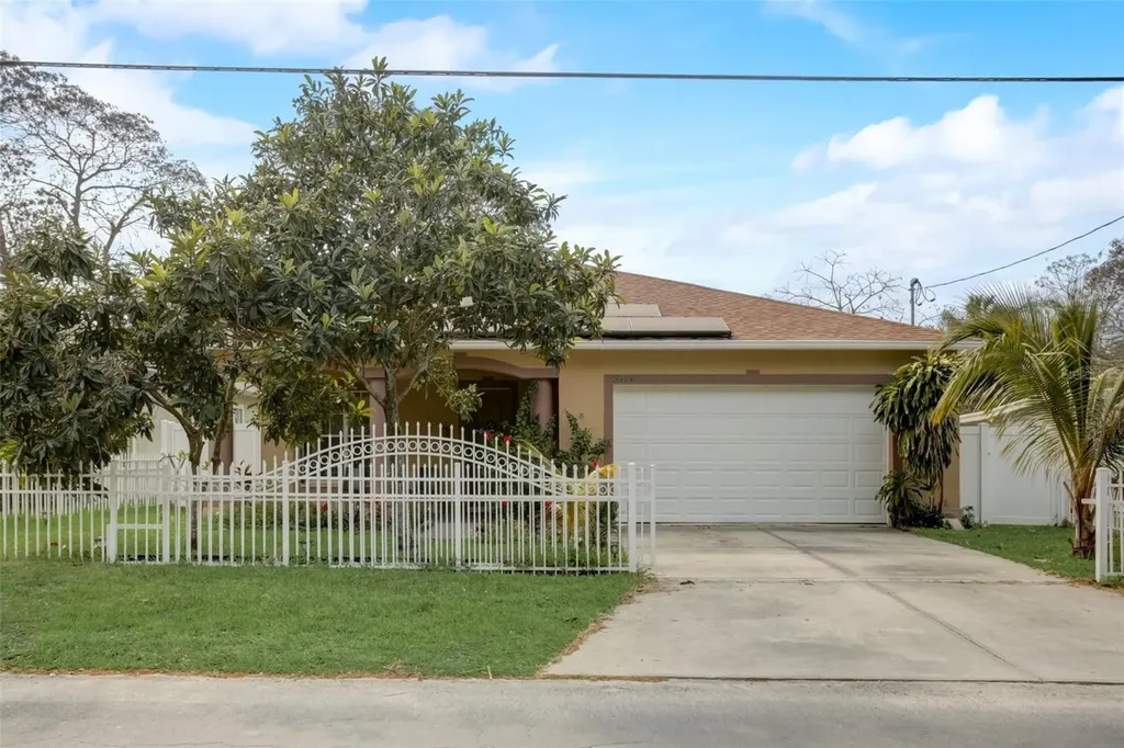 3714 N 52nd Street Tampa FL 33619