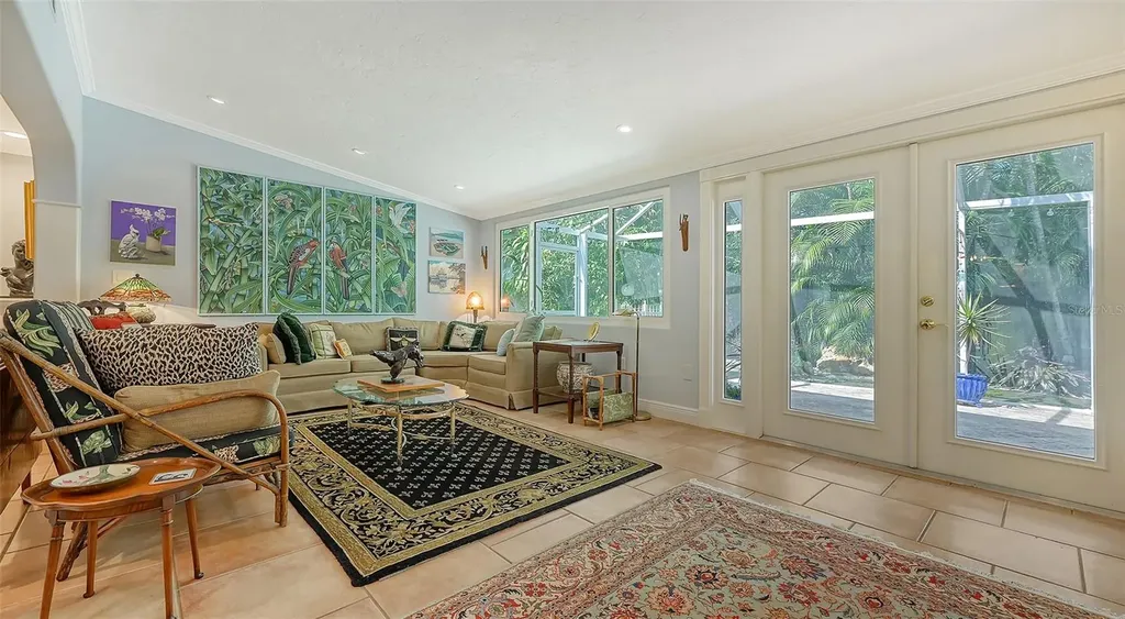 2395 Hillview Street Sarasota FL 34239