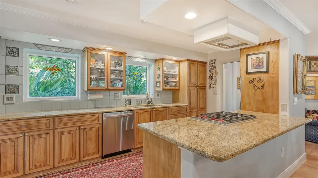 2395 Hillview Street Sarasota FL 34239