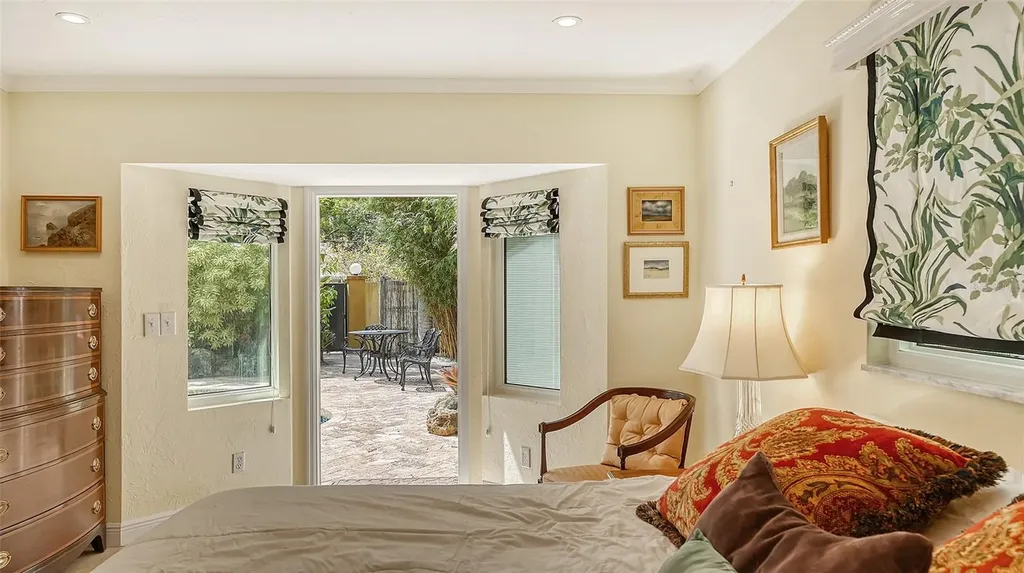 2395 Hillview Street Sarasota FL 34239