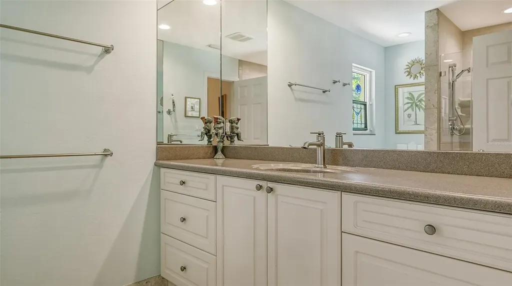 2395 Hillview Street Sarasota FL 34239