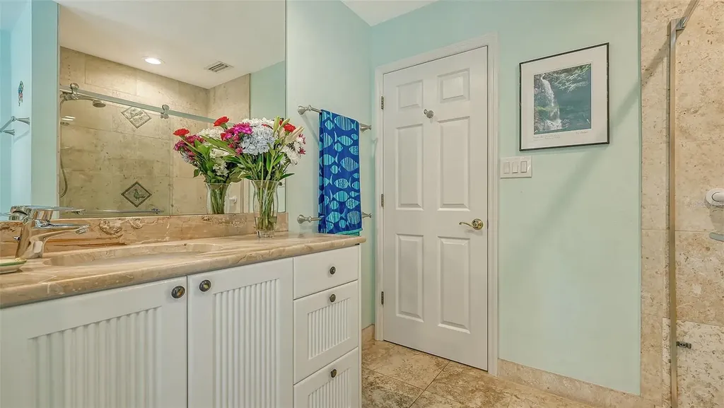 2395 Hillview Street Sarasota FL 34239