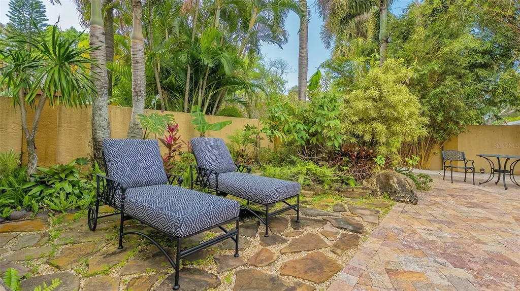 2395 Hillview Street Sarasota FL 34239