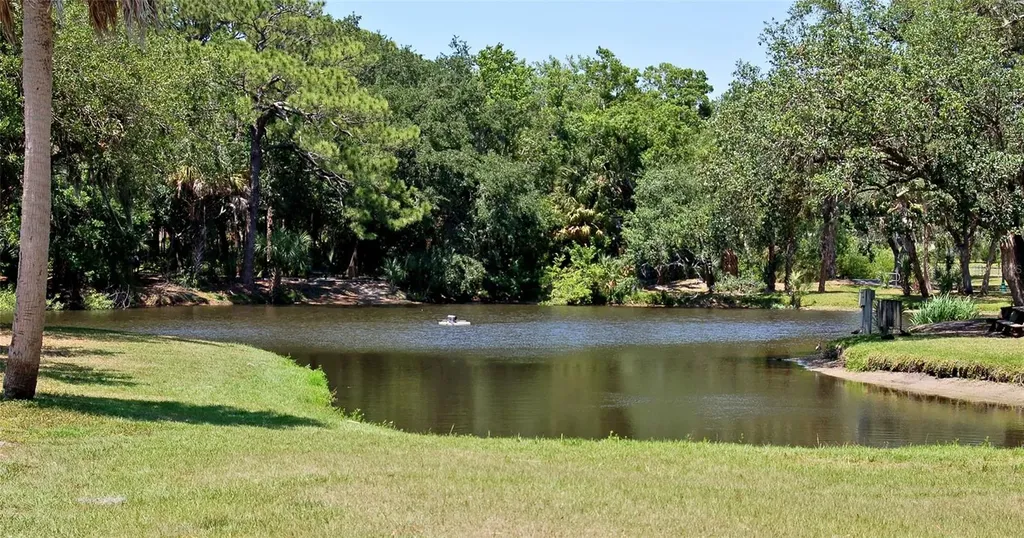 2395 Hillview Street Sarasota FL 34239