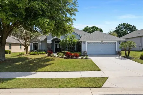 8032 Bridgeport Bay Circle Mount Dora FL 32757
